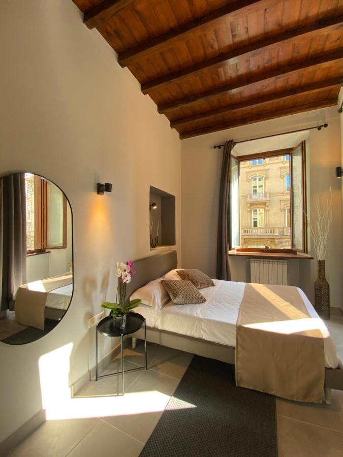 Soha Piazza Di Spagna Boutique Rome Exterior photo
