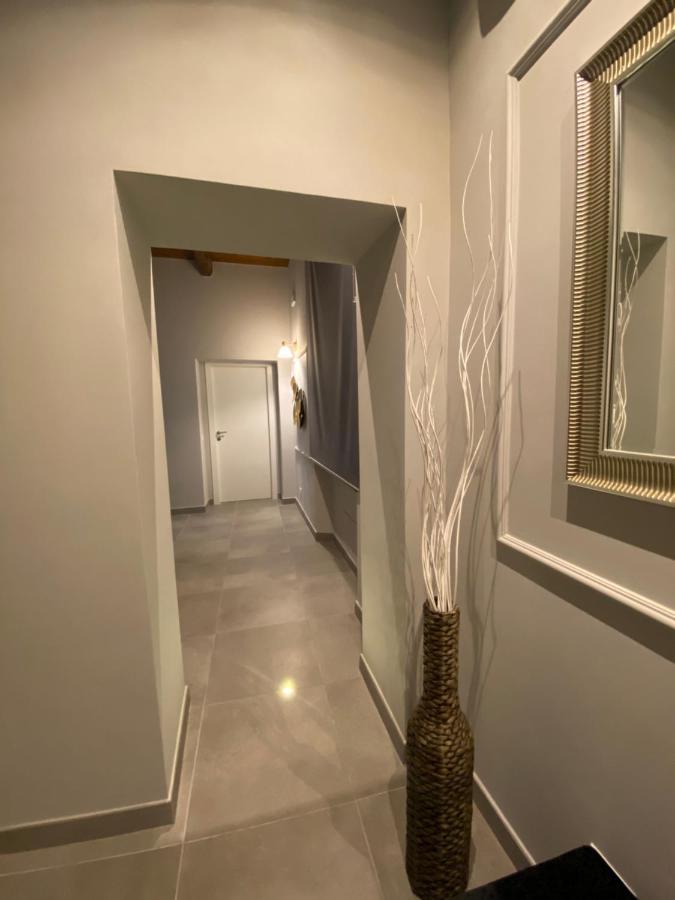 Soha Piazza Di Spagna Boutique Rome Exterior photo