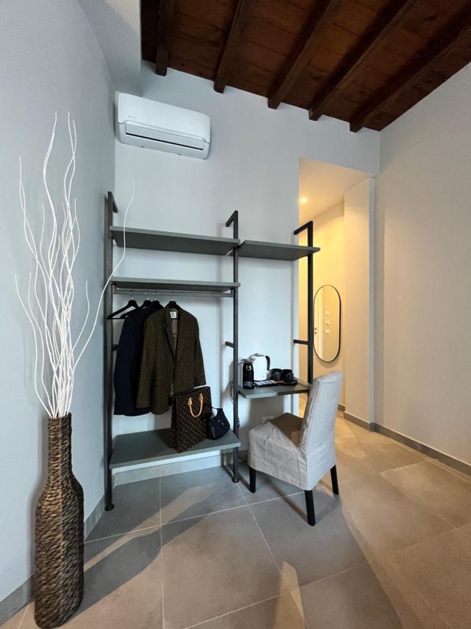 Soha Piazza Di Spagna Boutique Rome Exterior photo
