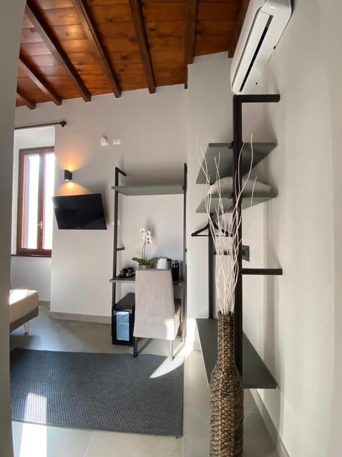 Soha Piazza Di Spagna Boutique Rome Exterior photo